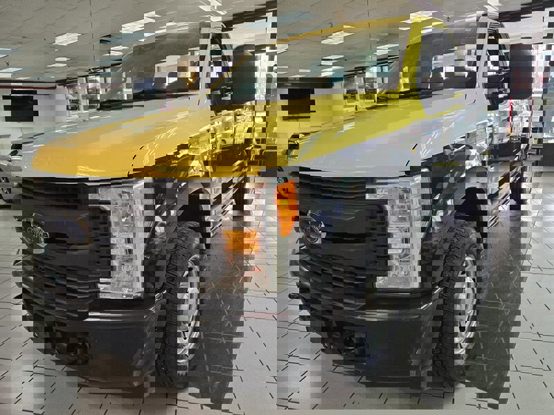 Used 2017 Ford F350 XL image 1