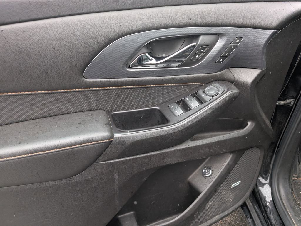 Used 2020 Chevrolet Traverse Premier w/ Redline Edition image 10