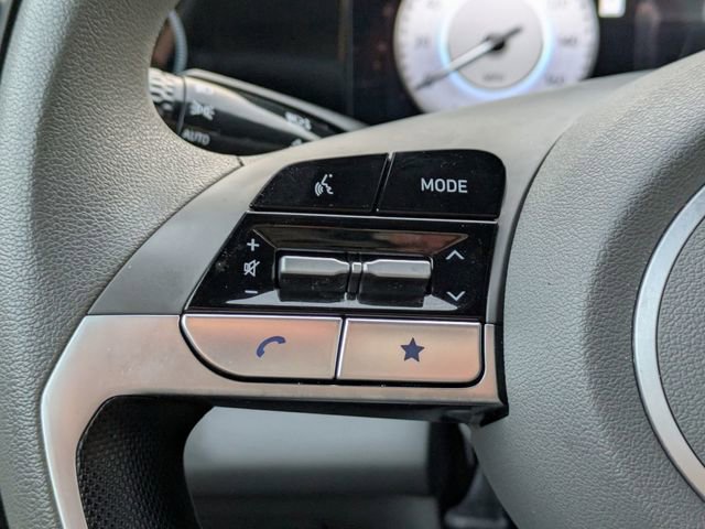 Used 2024 Hyundai Elantra SEL image 12