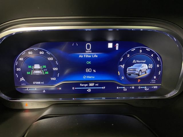 Certified 2022 Chevrolet Suburban RST w/ Sport Performance Package image 17