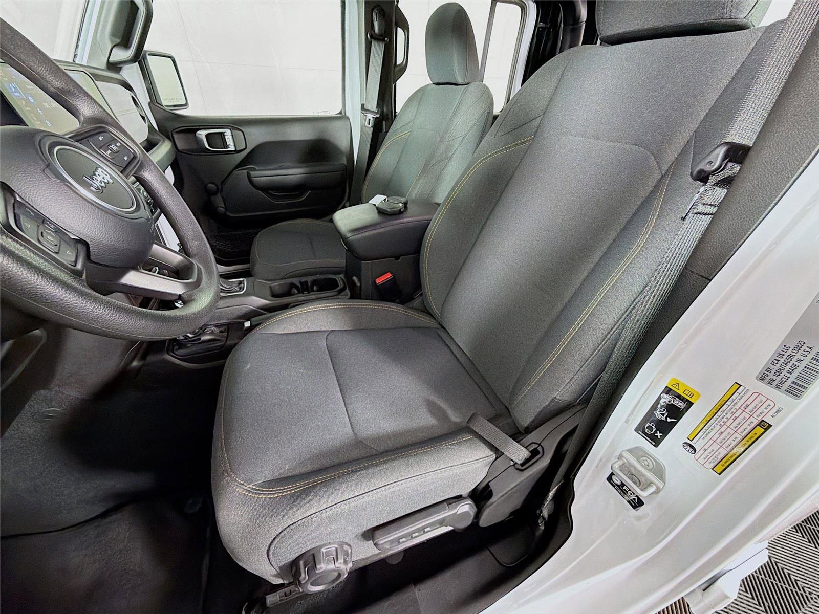 Used 2024 Jeep Gladiator Sport AWD/4WD image 11