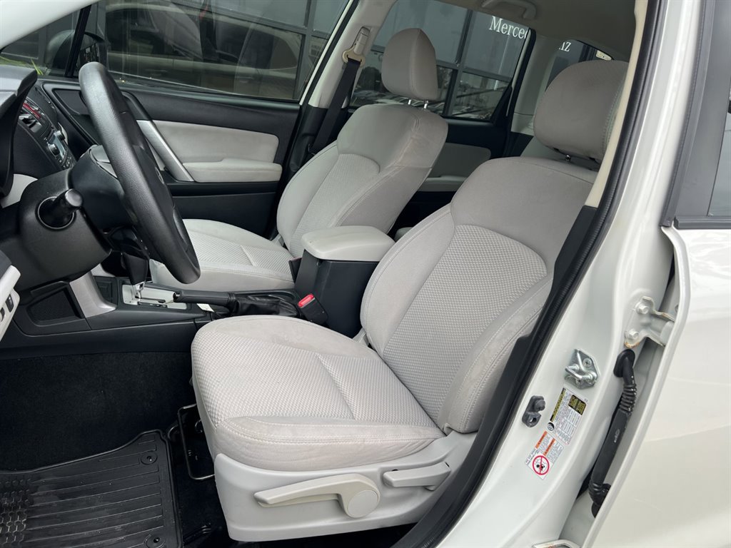 Used 2015 Subaru Forester 2.5i w/ Alloy Wheel Package AWD/4WD image 13