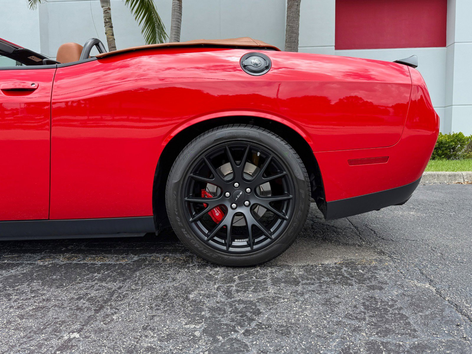 Used 2015 Dodge Challenger SRT Hellcat image 14