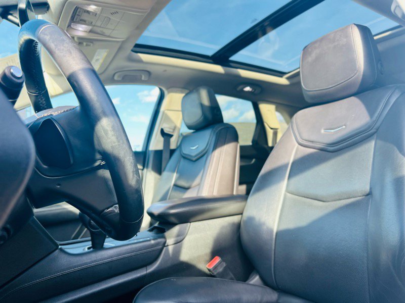 Used 2017 Cadillac XT5 Luxury image 38