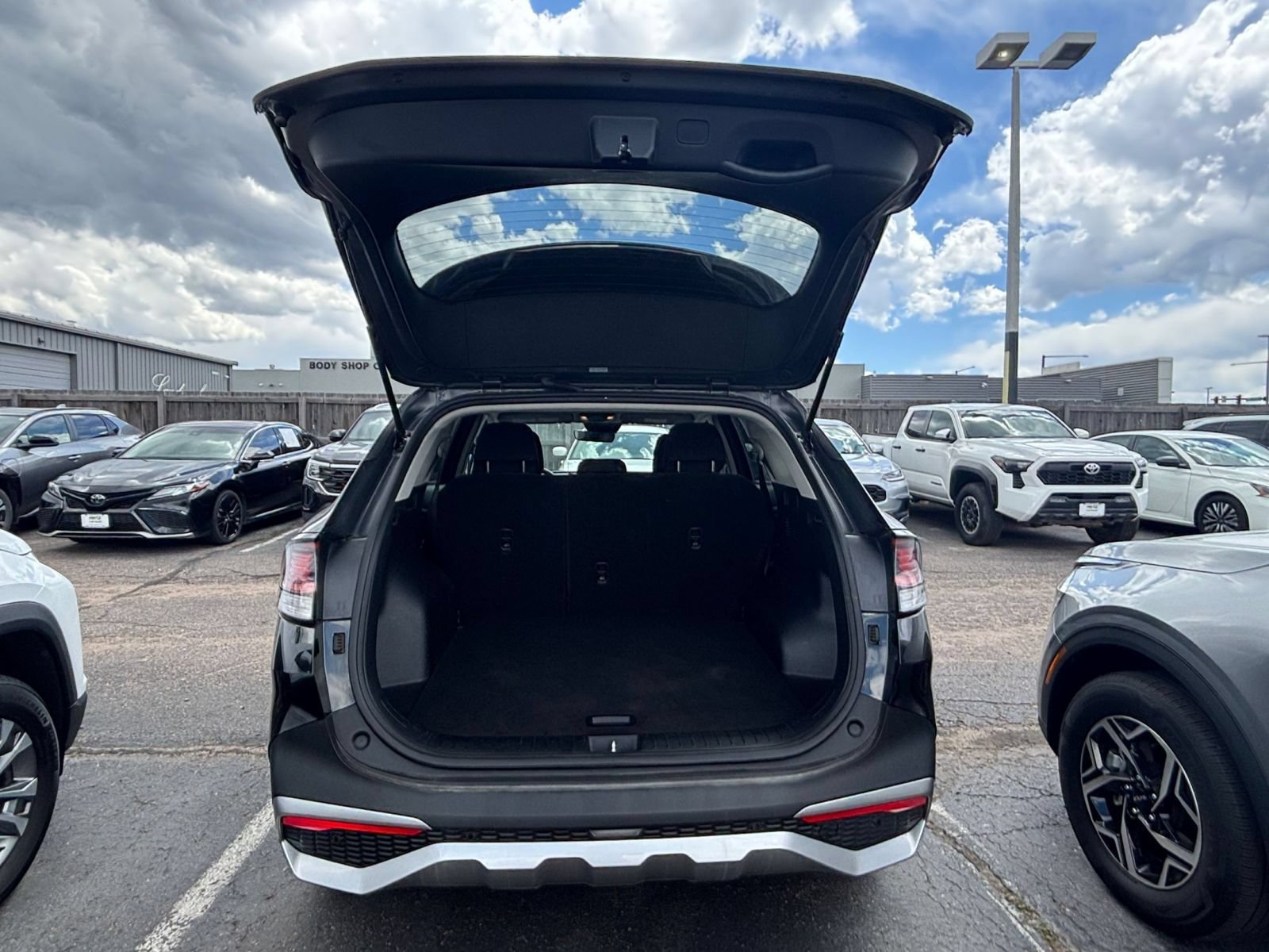 Used 2025 Kia Sportage LX FWD image 29