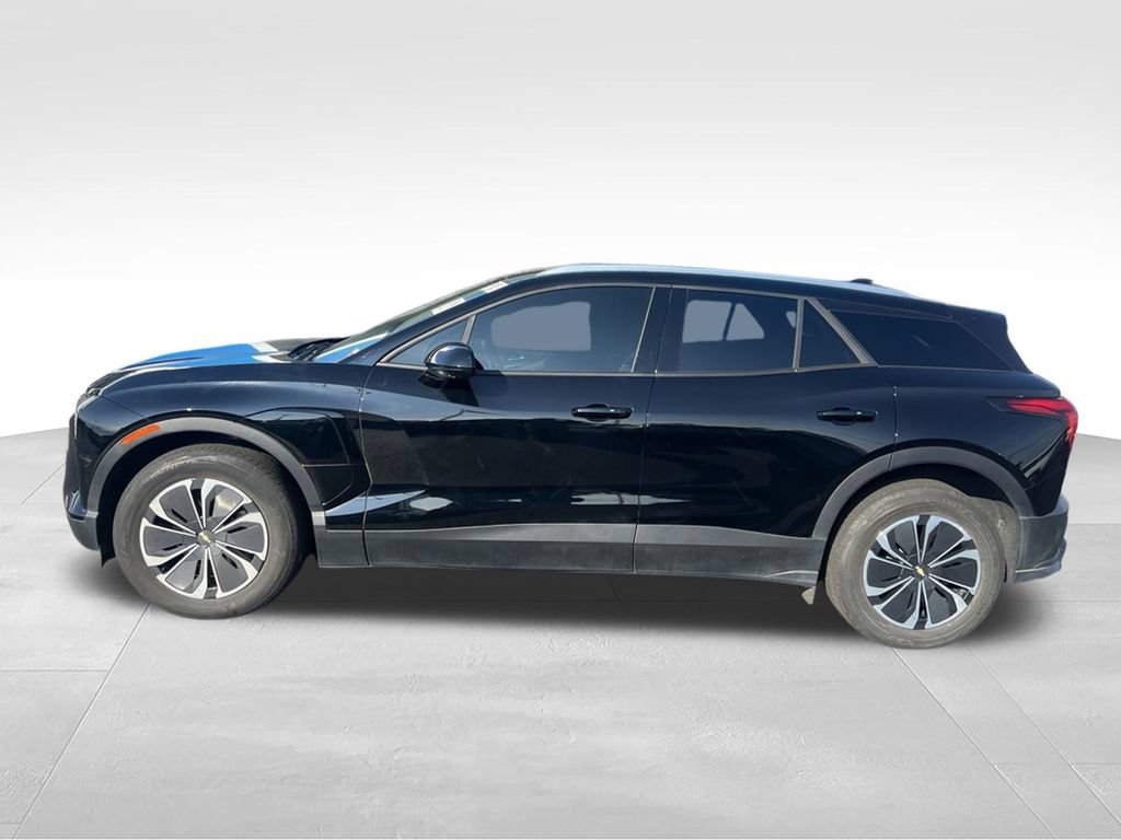 Used 2024 Chevrolet Blazer EV LT AWD/4WD image 3
