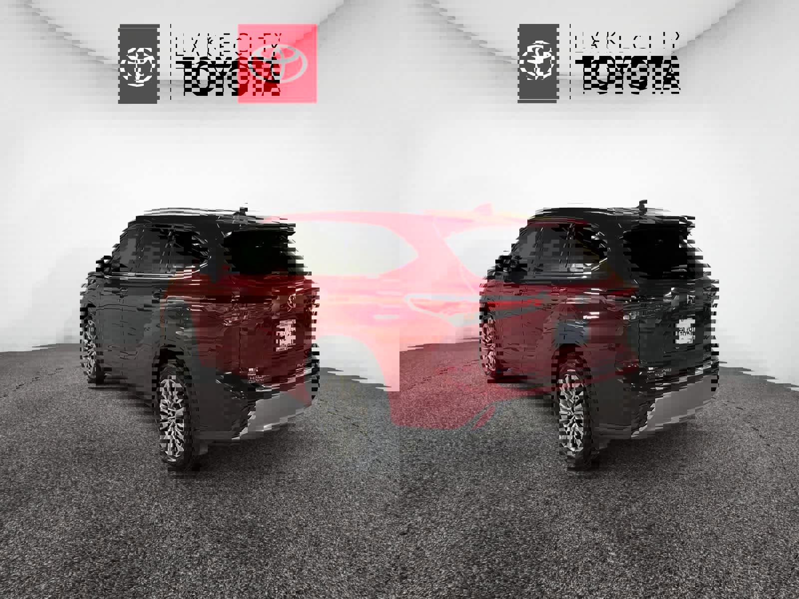 Used 2022 Toyota Highlander Platinum image 4