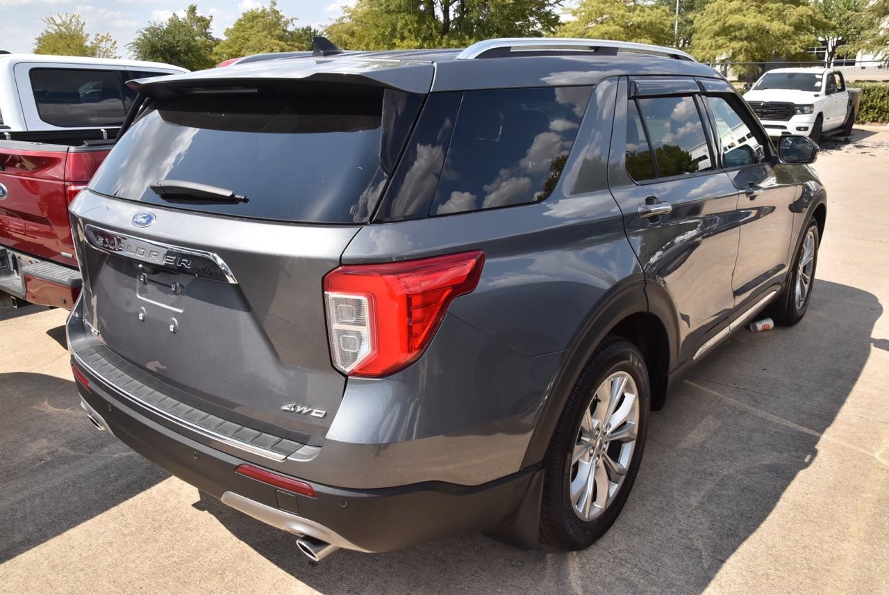 Used 2024 Ford Explorer Limited AWD/4WD image 5