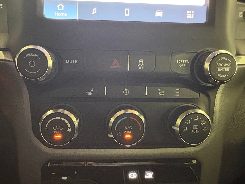 Used 2024 RAM 3500 Big Horn AWD/4WD image 23
