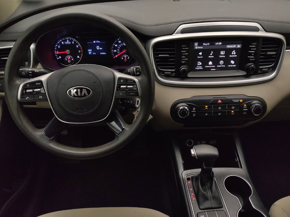 Used 2020 Kia Sorento LX FWD image 22