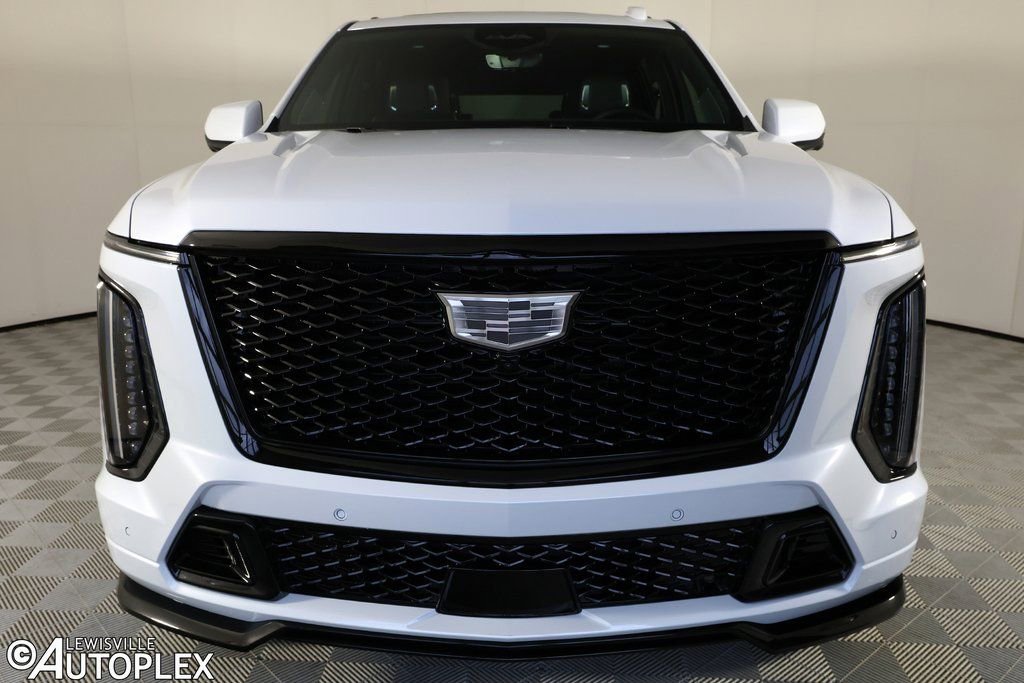 Used 2026 Cadillac Escalade ESV V image 2