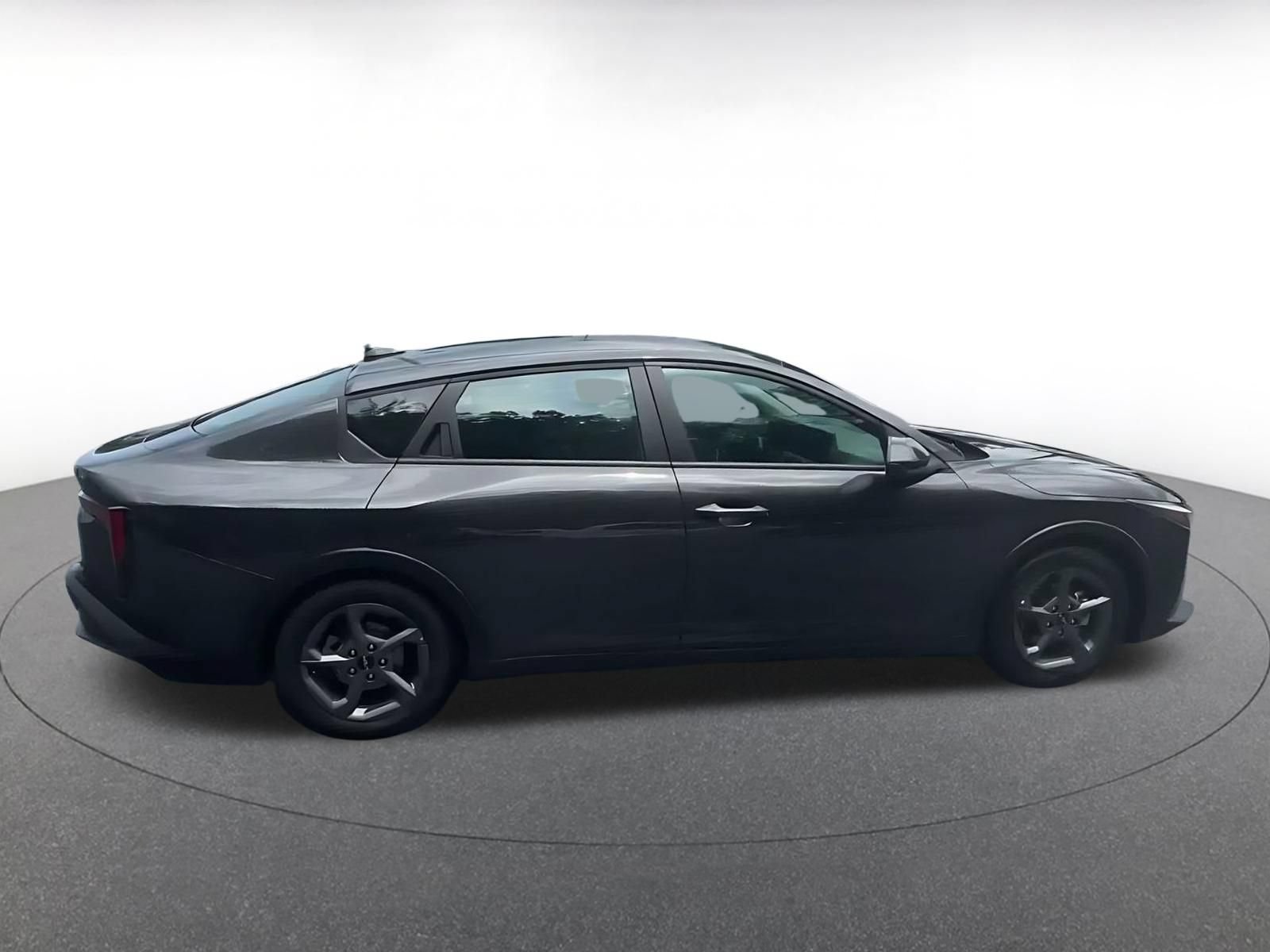 Used 2025 Kia K4 FWD image 16