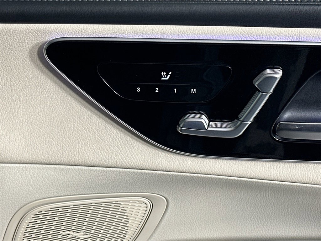 Certified 2024 Mercedes-Benz GLC 300 image 16