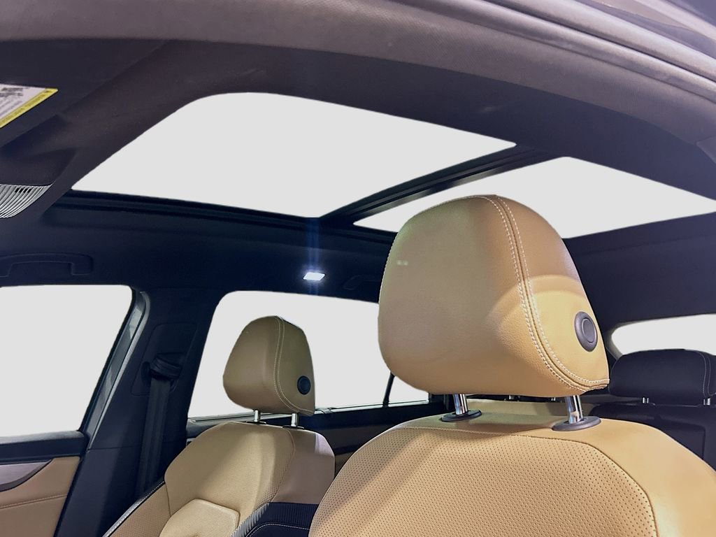 Used 2025 Volkswagen Atlas Cross Sport SE FWD image 19