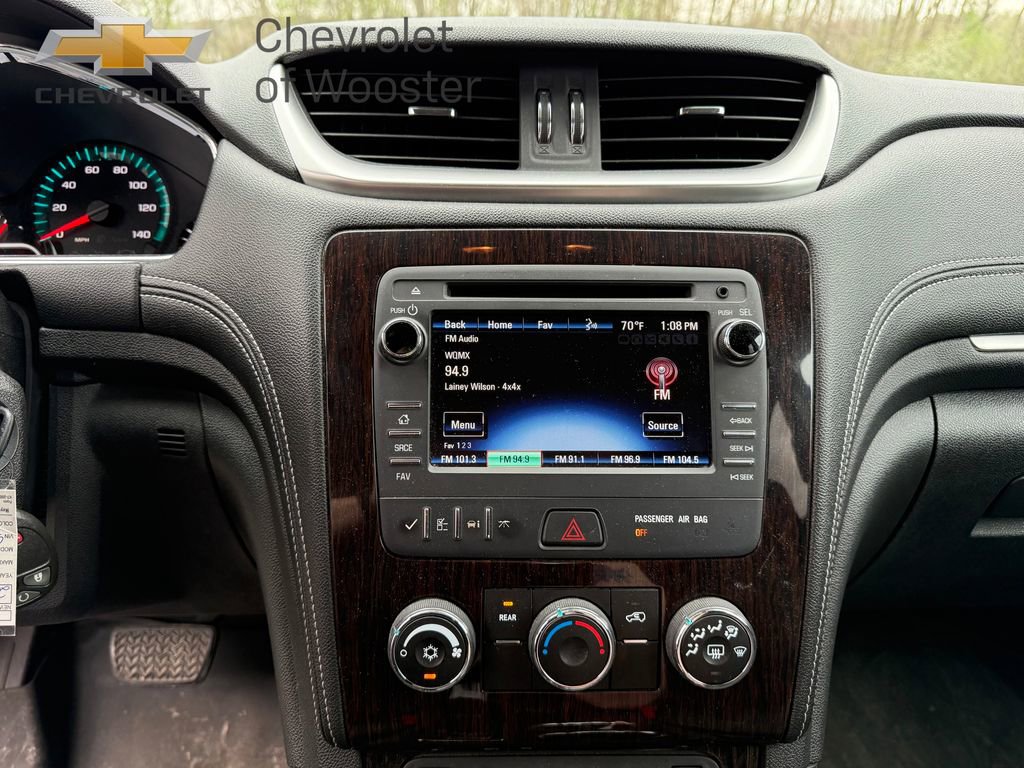 Used 2016 Chevrolet Traverse LT w/ Style and Technology Package image 14