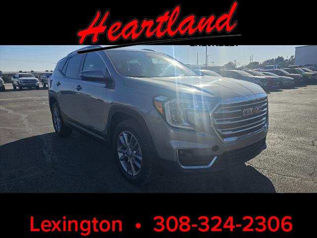 Used 2024 GMC Terrain SLT AWD/4WD image 1
