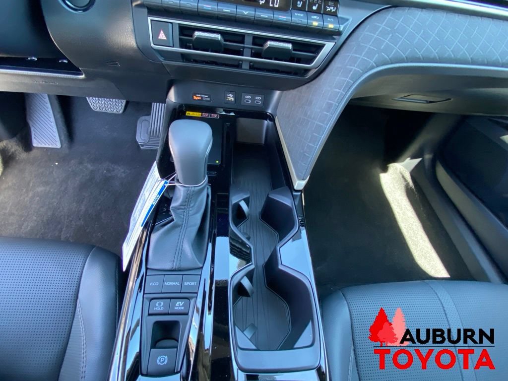 New 2026 Toyota Camry XLE w/ Premium Plus Package AWD/4WD image 39