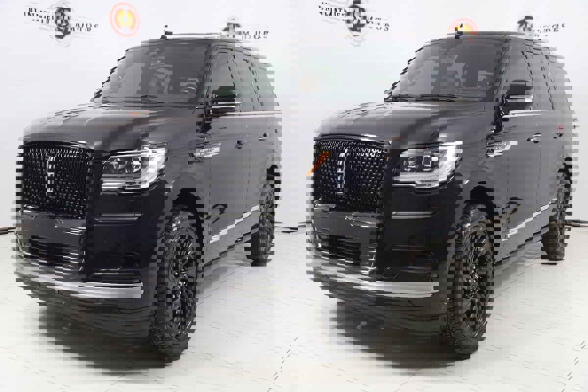 Used 2022 Lincoln Navigator Reserve image 5
