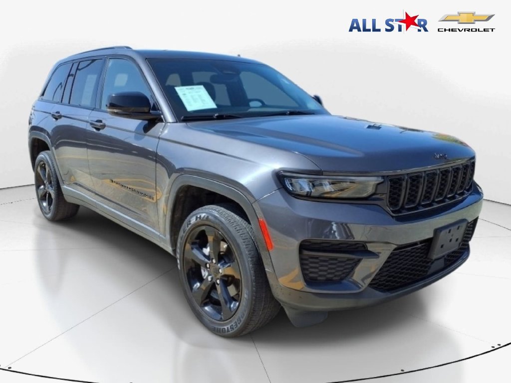 Used 2023 Jeep Grand Cherokee Altitude