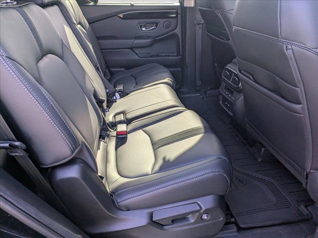 Used 2024 Honda Pilot Touring image 20