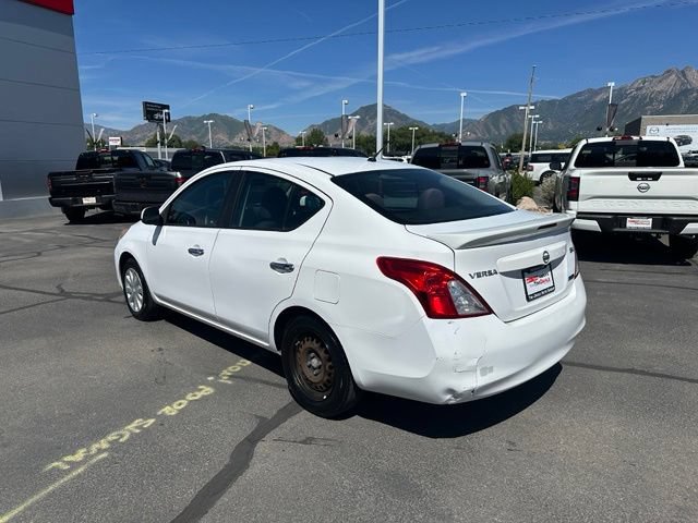 Used 2013 Nissan Versa SV FWD image 8