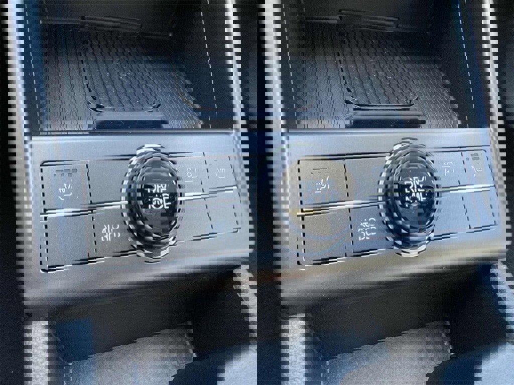 New 2026 Hyundai Kona SEL Premium image 16