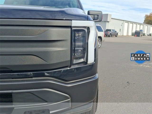 Used 2023 Ford F150 Lightning Pro image 9