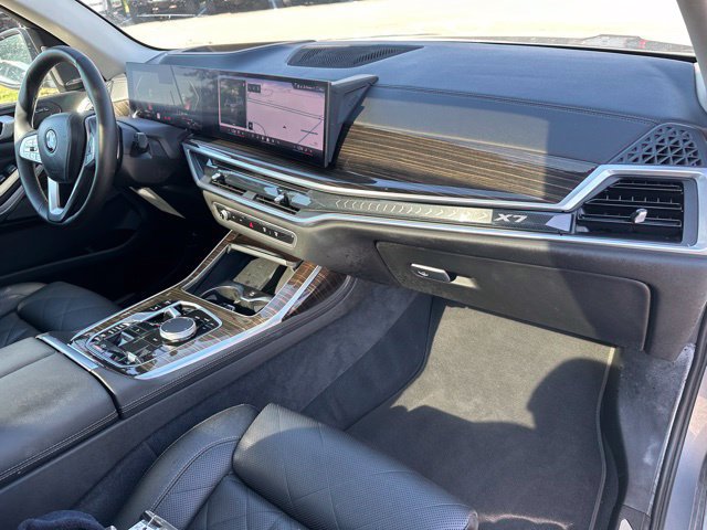Used 2024 BMW X7 xDrive40i AWD/4WD image 9