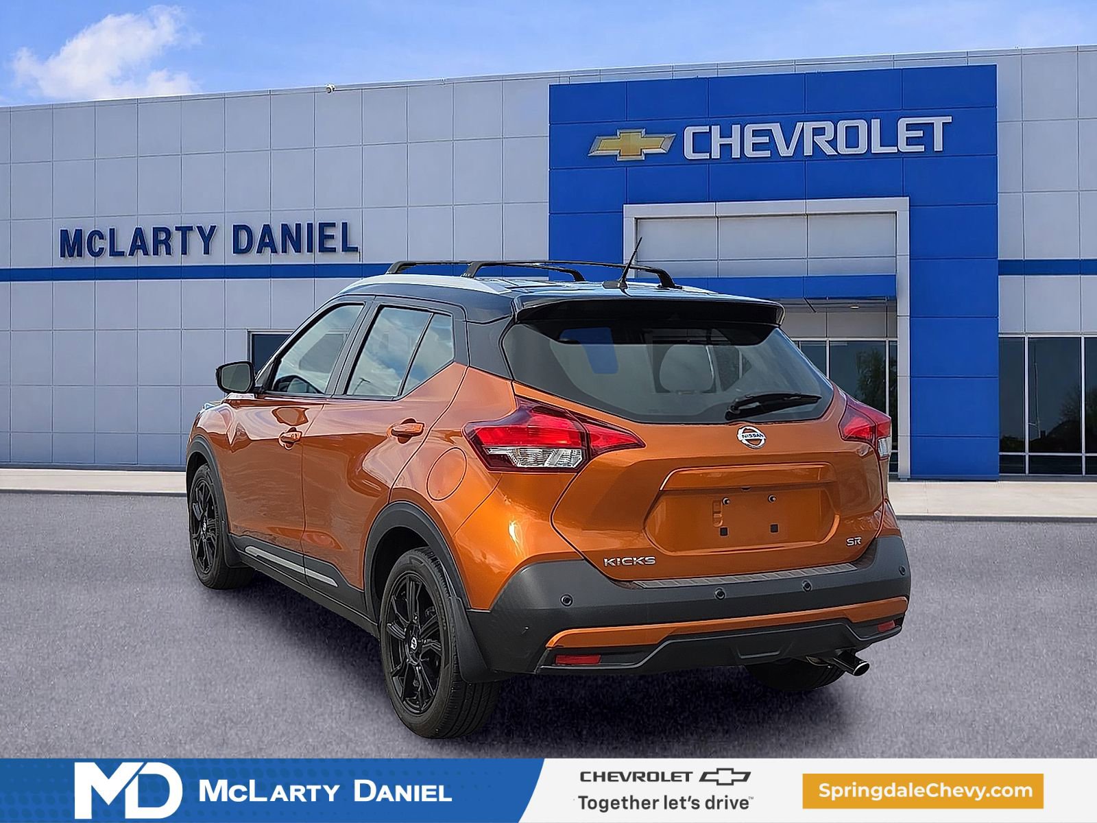 Used 2020 Nissan Kicks SR w/ Exterior Package image 4