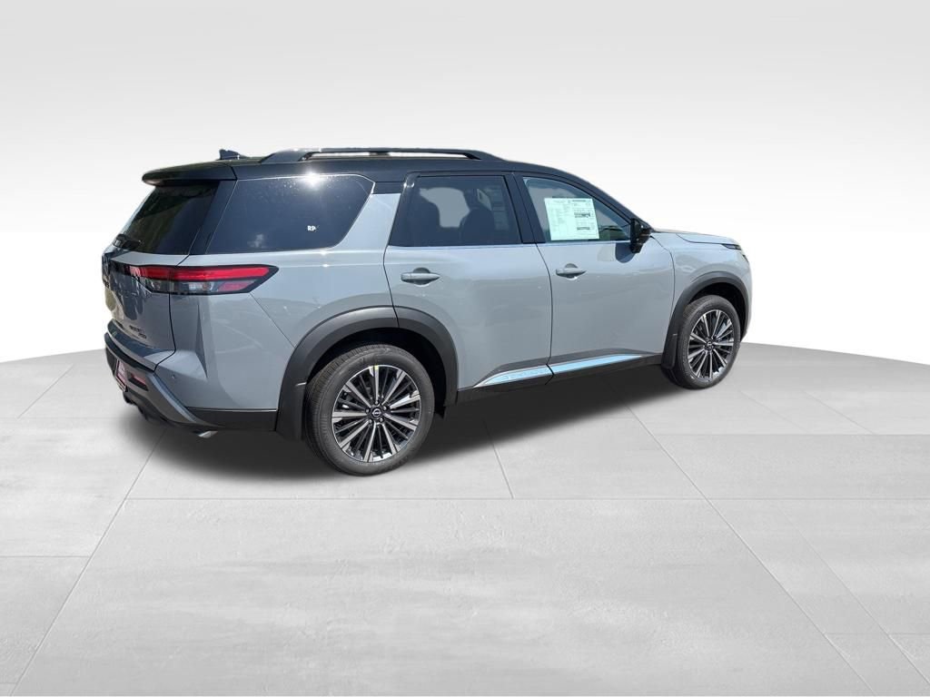 New 2026 Nissan Pathfinder Platinum image 4