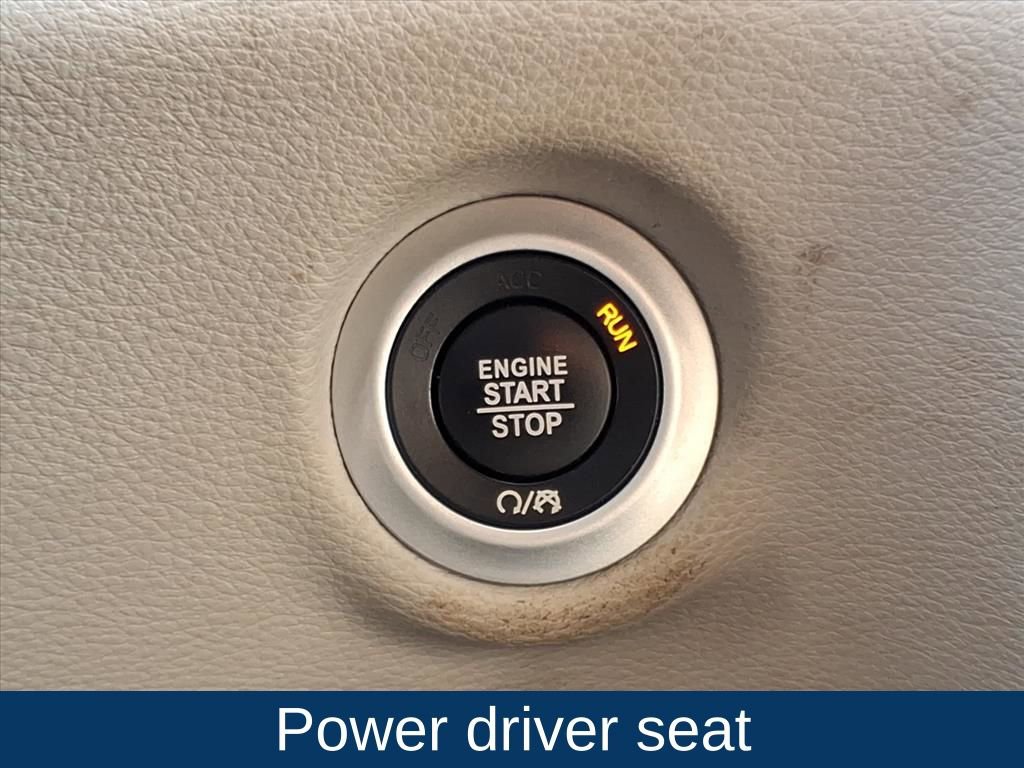 Used 2023 Chrysler Pacifica Limited image 9