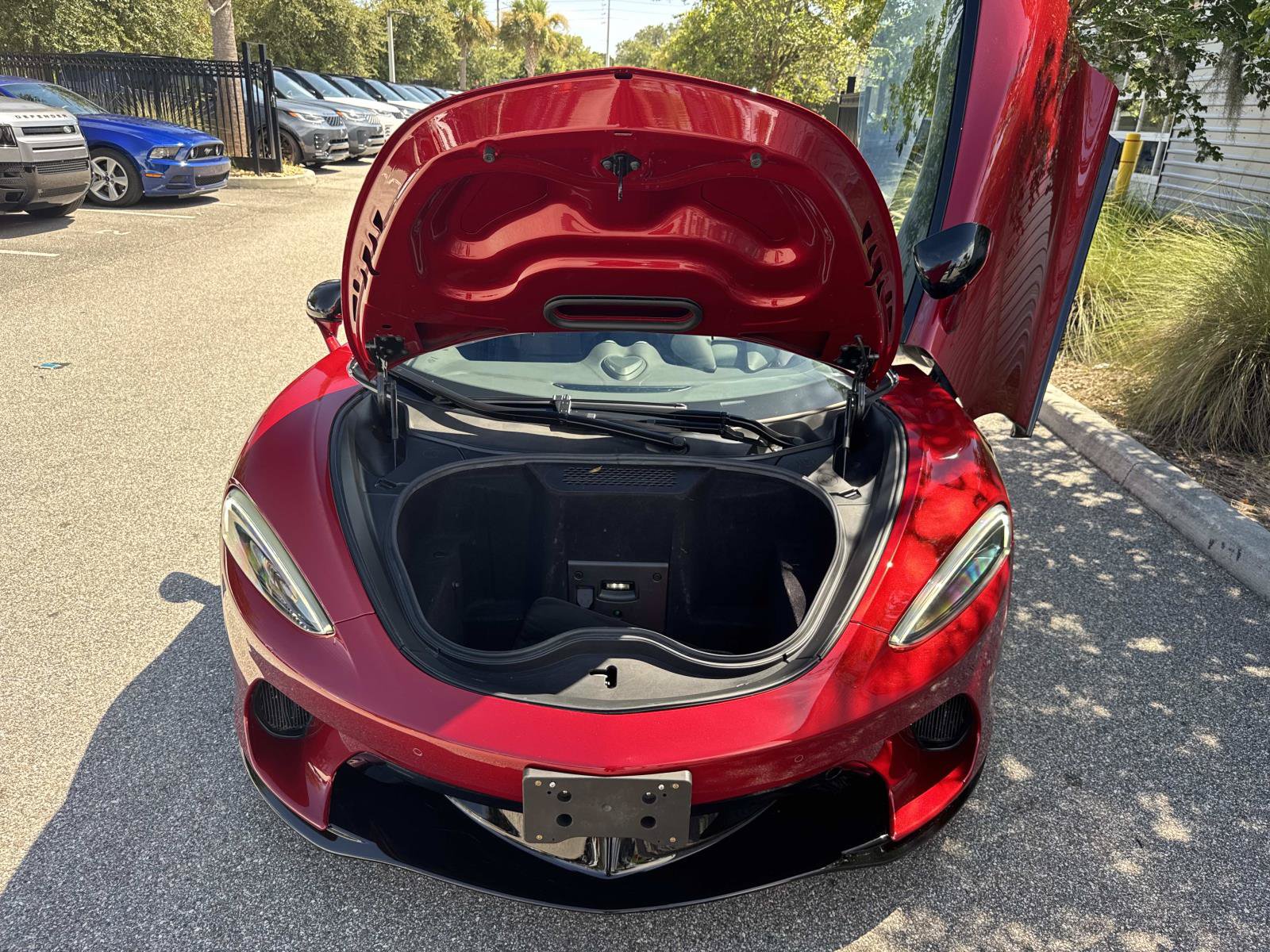 Used 2020 McLaren GT RWD image 24