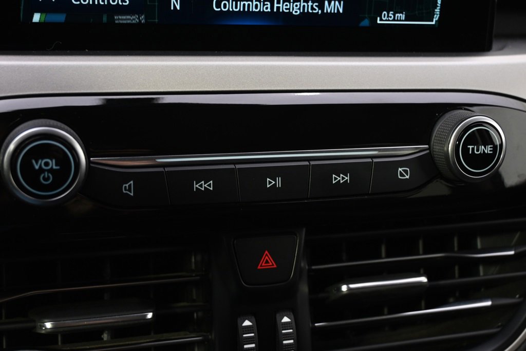 Used 2020 Ford Escape SEL image 32