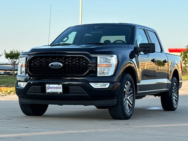 Used 2021 Ford F150 XL w/ STX Appearance Package RWD image 3