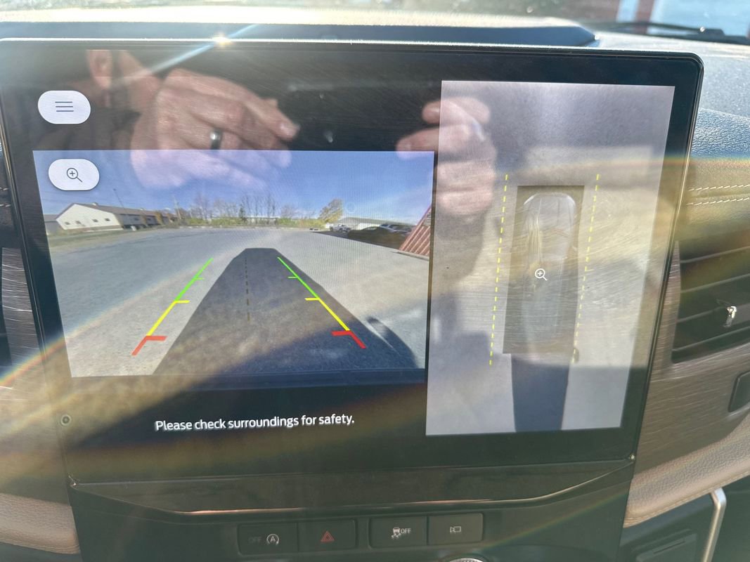 Used 2024 Ford Expedition Max Limited image 27