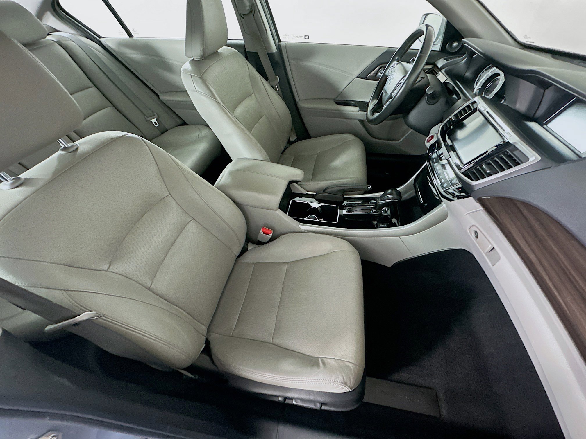 Used 2017 Honda Accord EX-L image 31