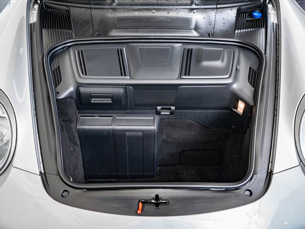 Used 2008 Porsche 911 Carrera 4 image 32