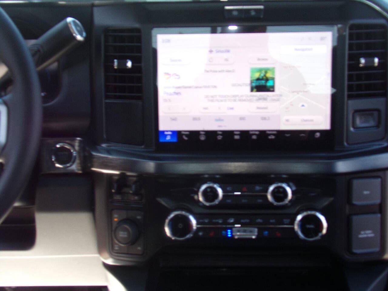 New 2025 Ford F250 Lariat w/ Chrome Package image 13