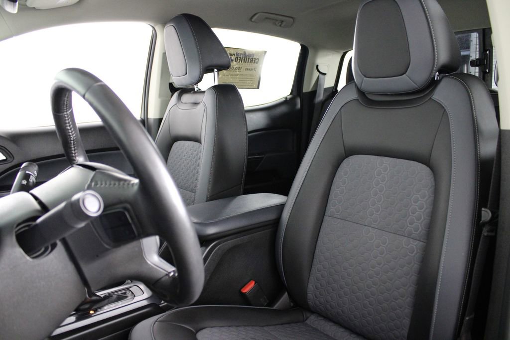 Used 2021 Chevrolet Colorado Z71 w/ Z71 Midnight Edition image 16