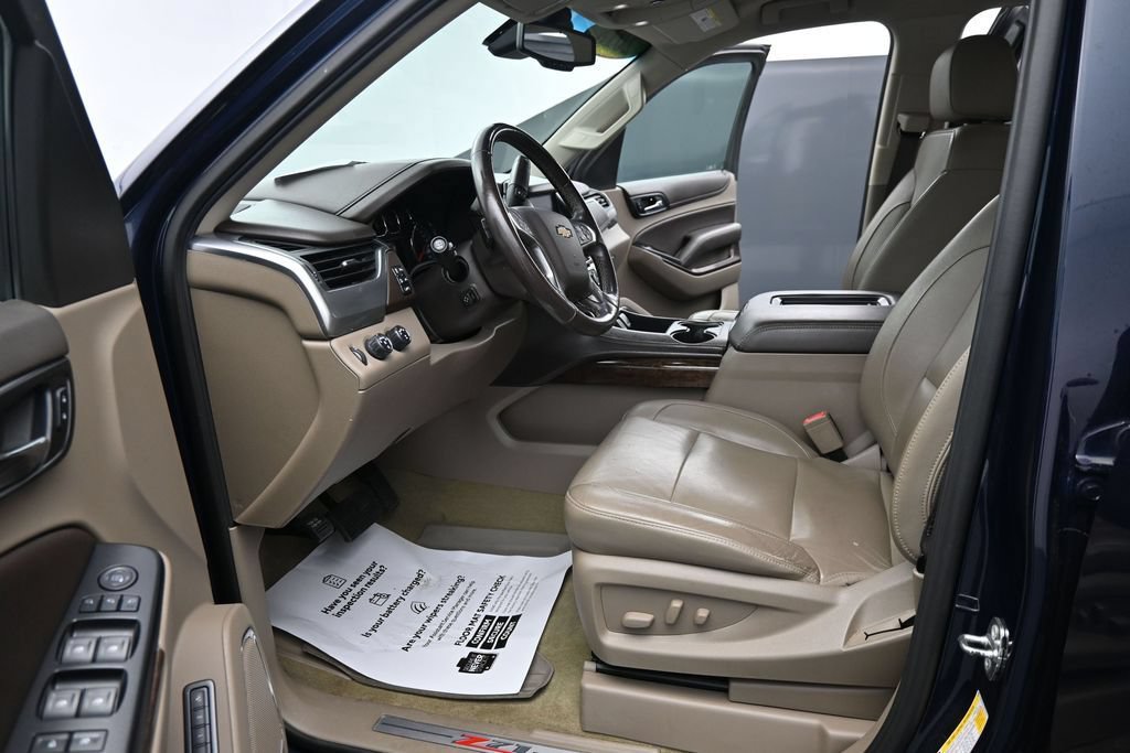 Used 2018 Chevrolet Tahoe LT w/ Luxury Package AWD/4WD image 17