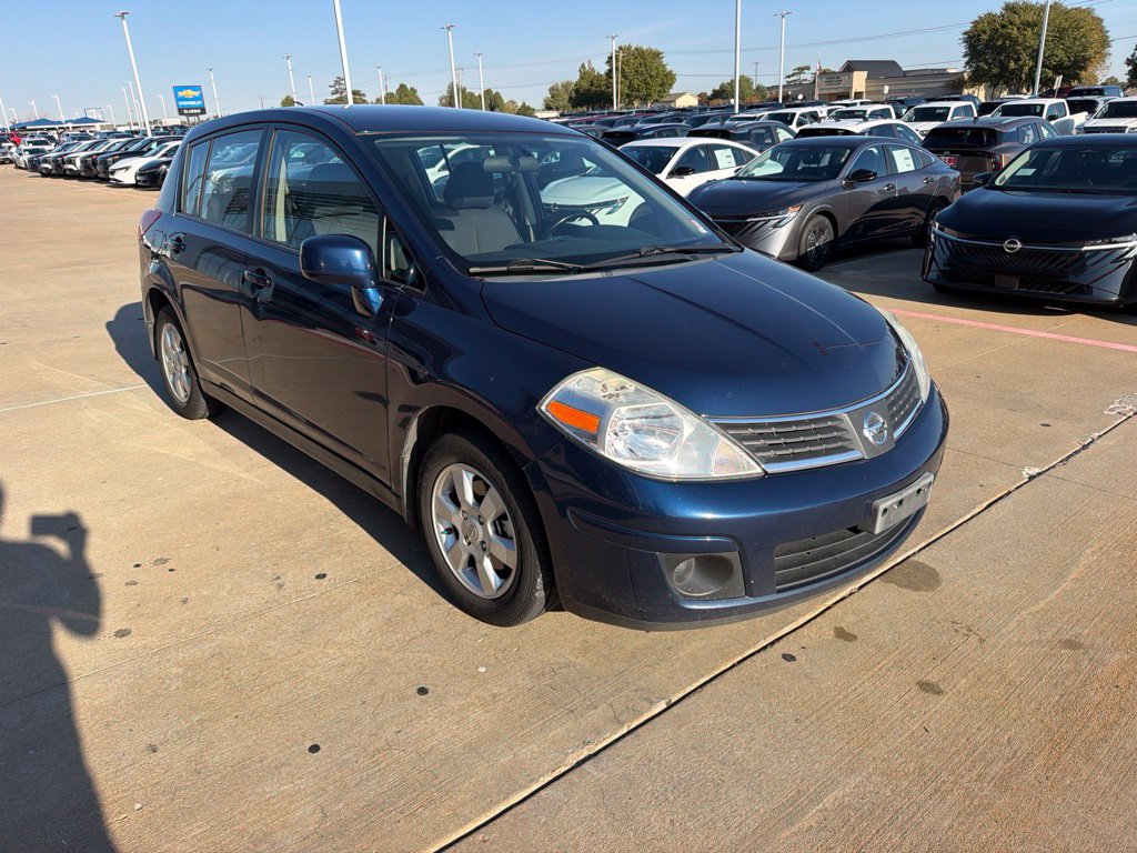 Used 2008 Nissan Versa Hatchback w/ Convenience Pkg FWD image 7