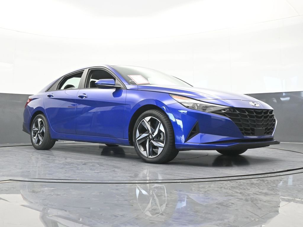 Used 2023 Hyundai Elantra SEL w/ Convenience Package FWD image 60