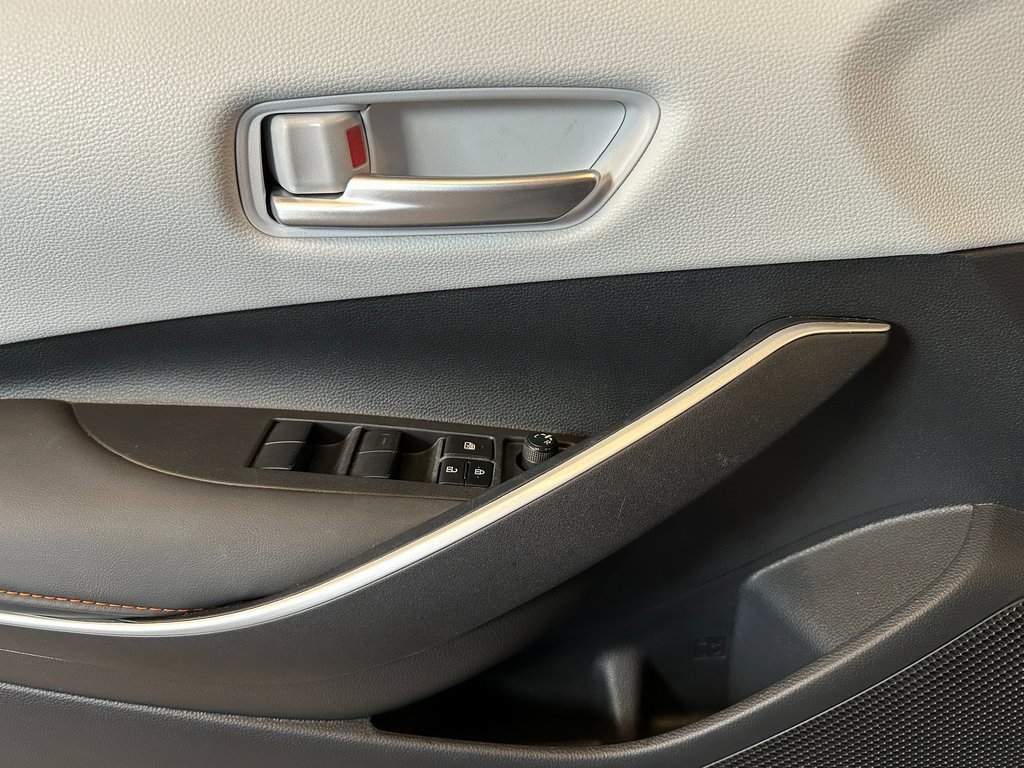 Used 2025 Toyota Corolla FX image 17