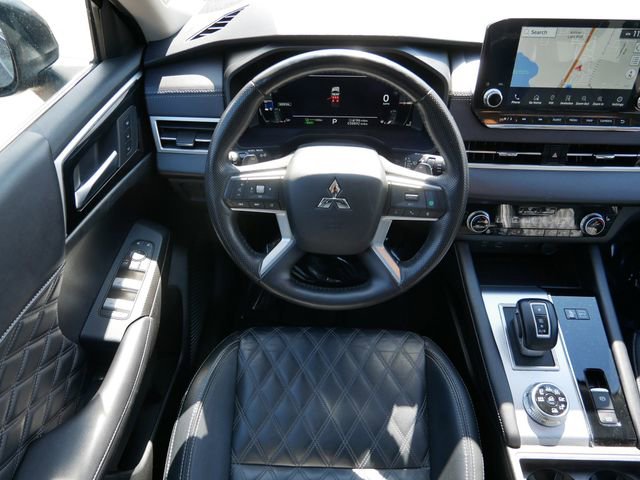 Used 2024 Mitsubishi Outlander SEL AWD/4WD image 11