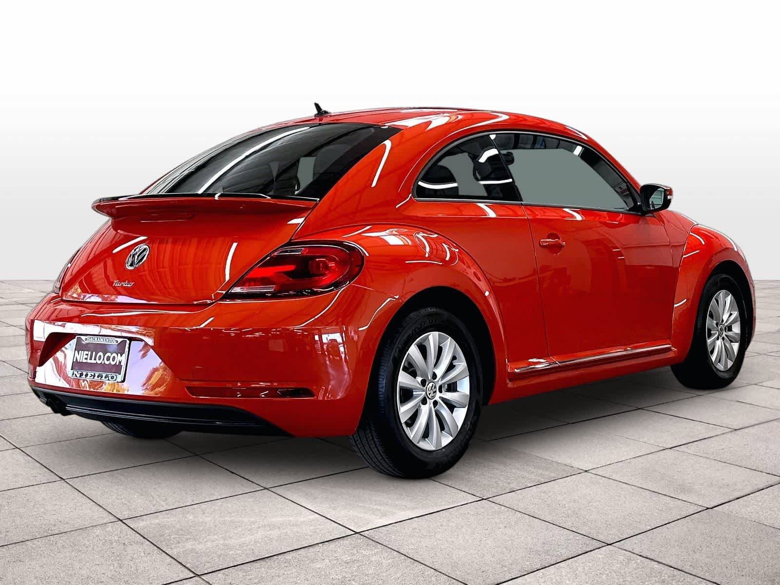 Used 2019 Volkswagen Beetle 2.0T S FWD image 3