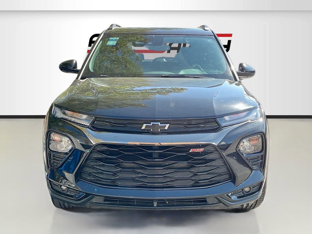 Used 2023 Chevrolet TrailBlazer RS w/ Sun and Liftgate Package image 2