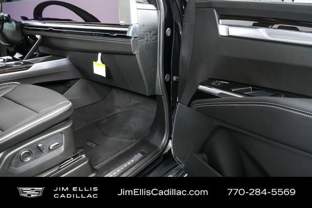 Certified 2026 Cadillac Escalade Luxury AWD/4WD image 24