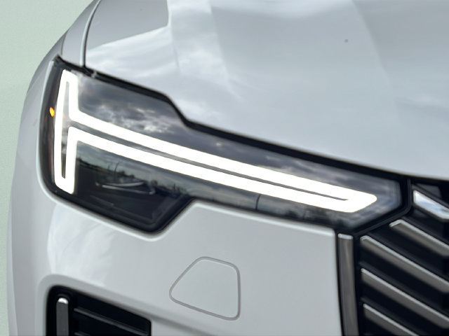 New 2027 Volvo XC90 B6 Plus AWD/4WD image 24