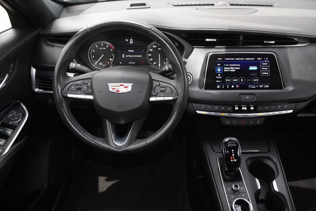 Used 2023 Cadillac XT4 Luxury w/ Cold Weather Package FWD image 20