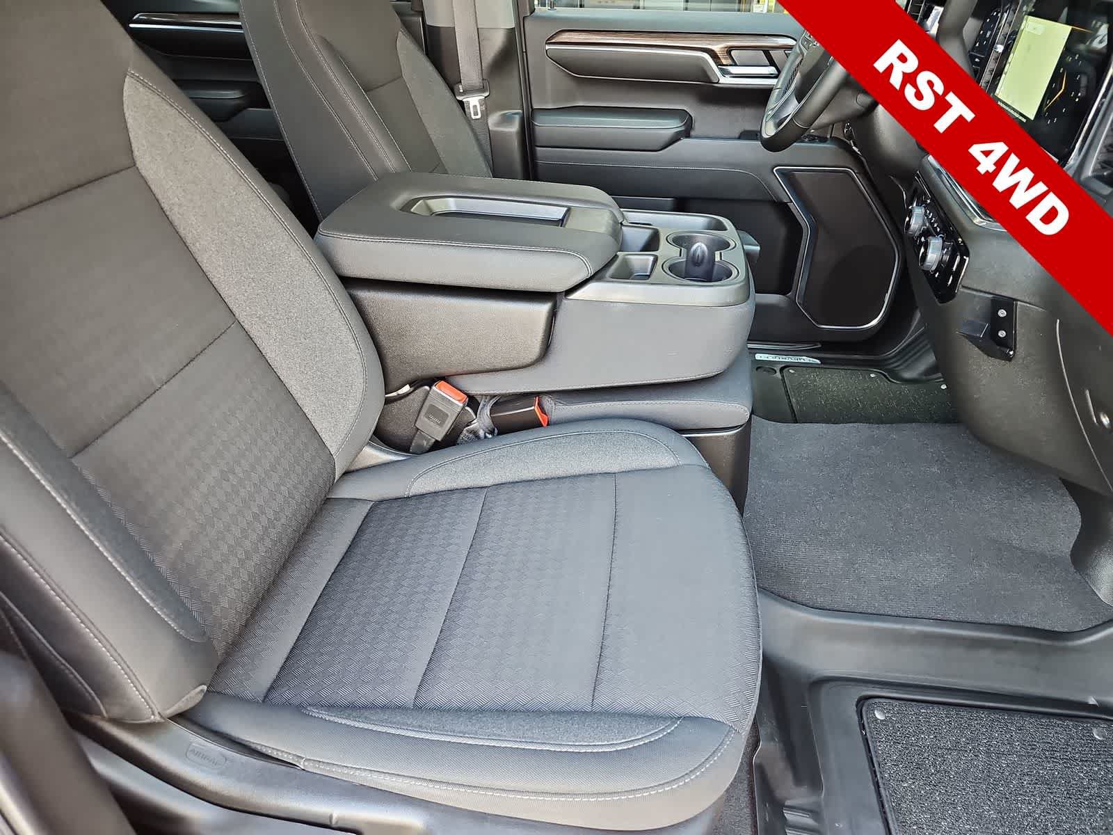 Used 2023 Chevrolet Silverado 1500 RST w/ Protection Package AWD/4WD image 18